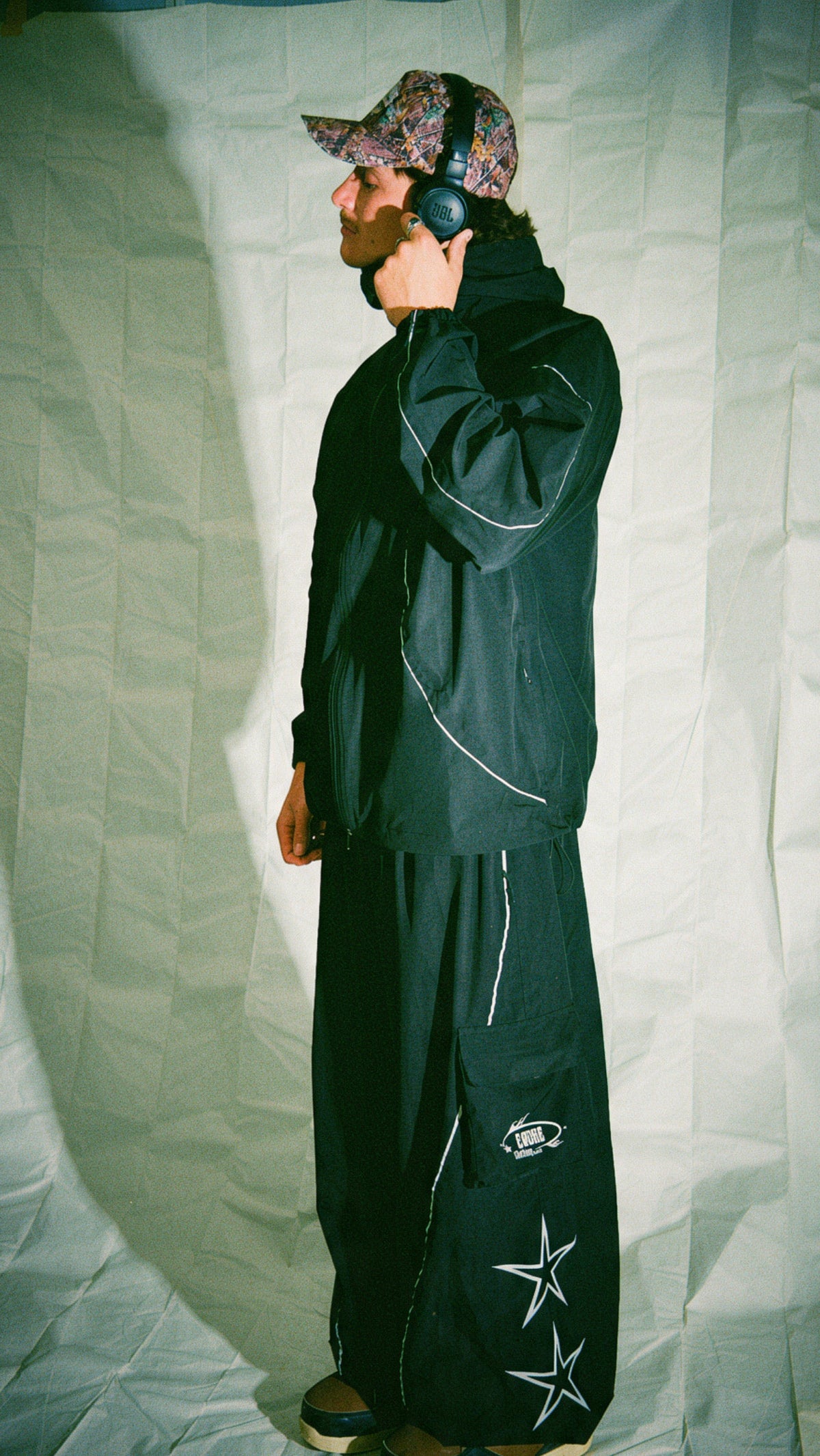 Black Star Snow pants