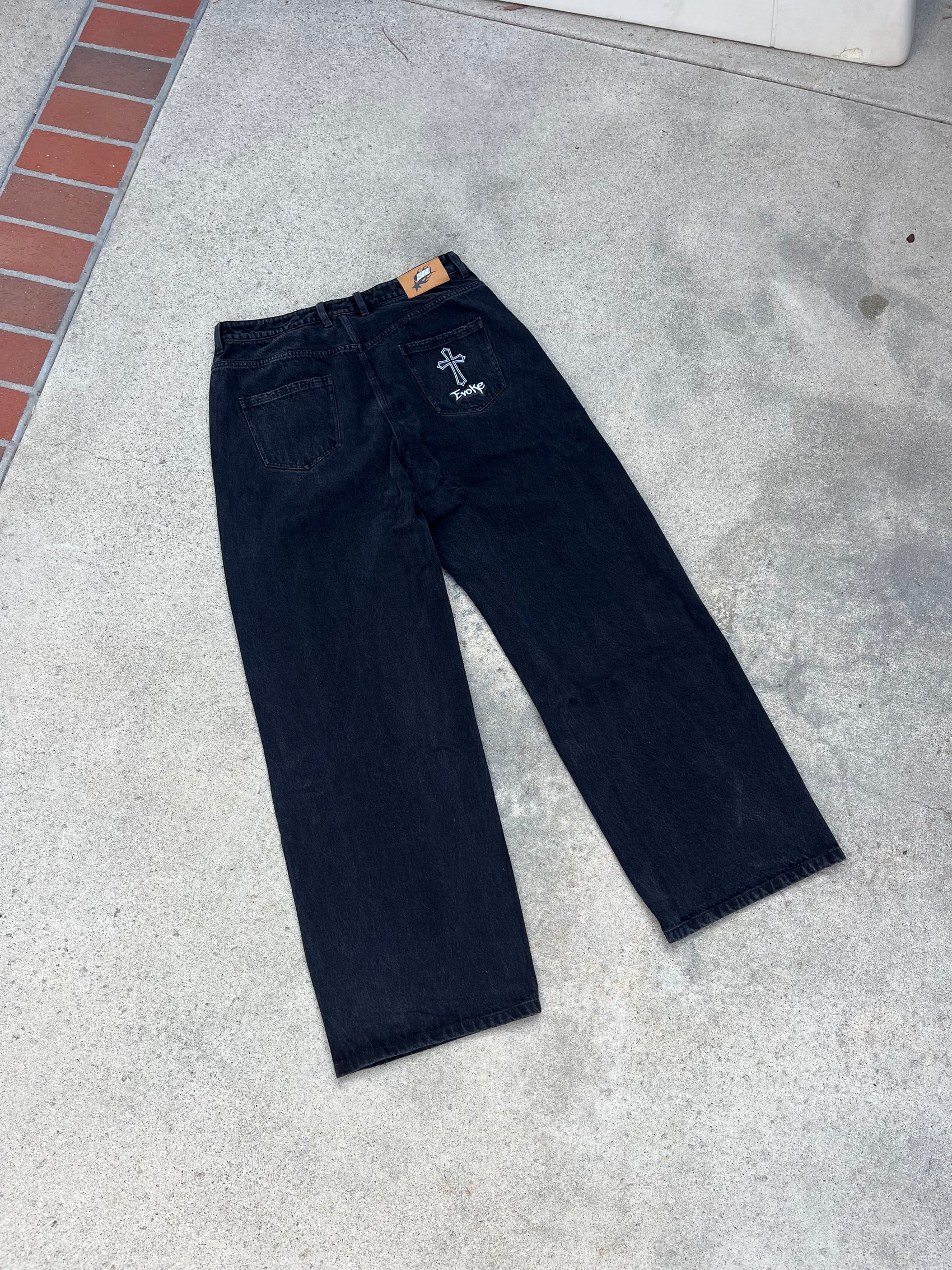 black washed Evoke Pants